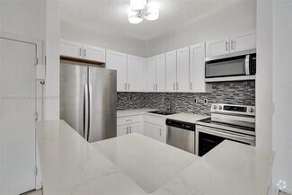 Building Photo - 825 NE 199th St