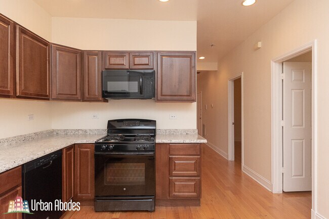 Foto del edificio - 2537 N Kildare Ave