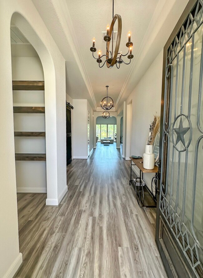 Building Photo - 240 Brentwood Dr
