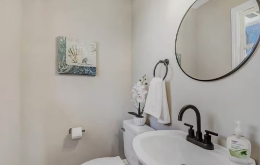 Foto del edificio - 1676 Tommys Rd