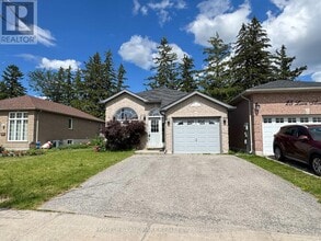 Building Photo - 23 Loon Ave