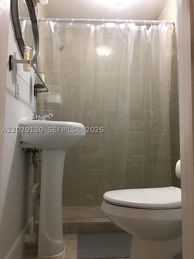 Foto del edificio - 7525 S Waterway Dr