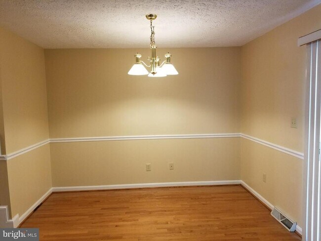 Foto del edificio - 22418 Greenview Ct