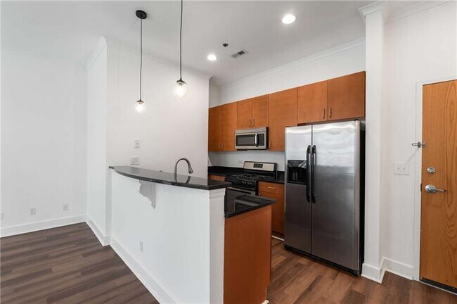 Foto del edificio - 384 Ralph McGill Blvd NE