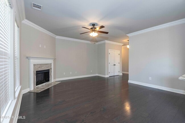 Foto del edificio - 135 Maddox Jude Dr