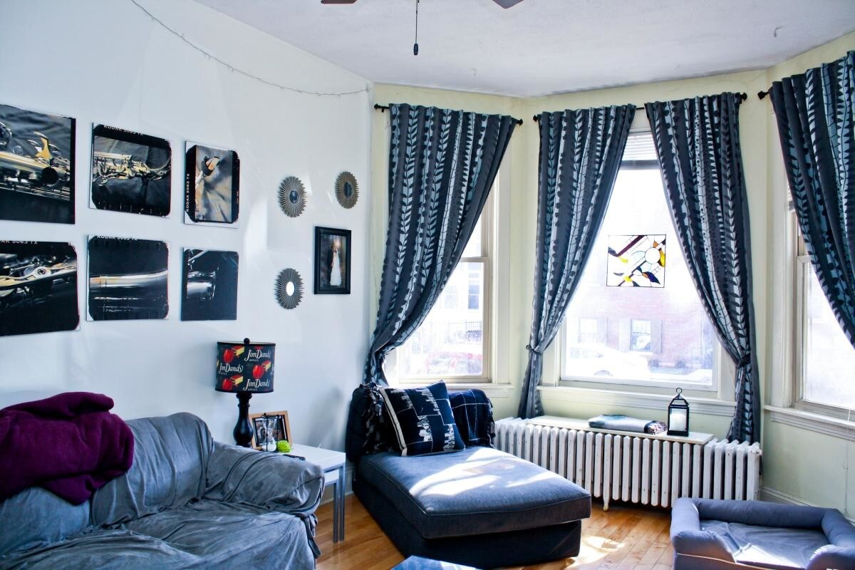 Foto del edificio - 2146 W Fletcher St