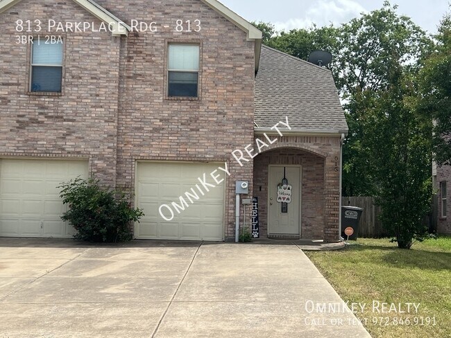 Foto del edificio - 813 Parkplace Ridge