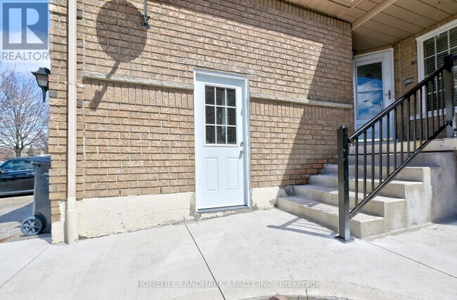 Photo du bâtiment - 719 Stonebridge Ave