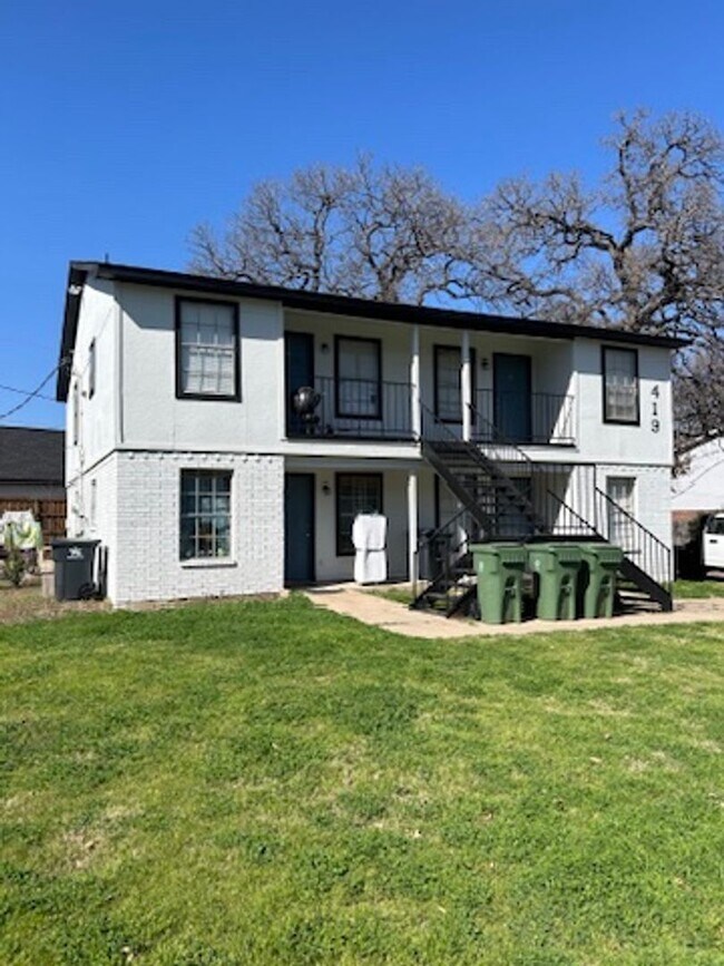 Building Photo - 419 Vonner Ct