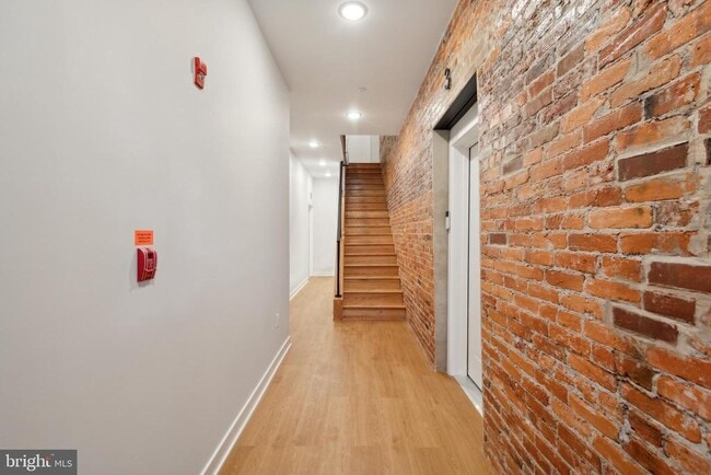 Building Photo - 4145 W Girard Ave