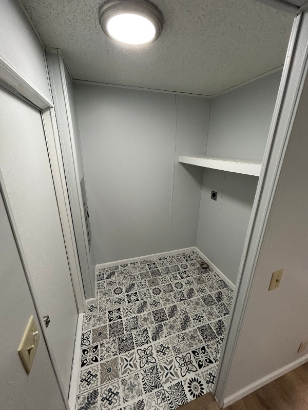 Building Photo - 2071 Deborah Ln