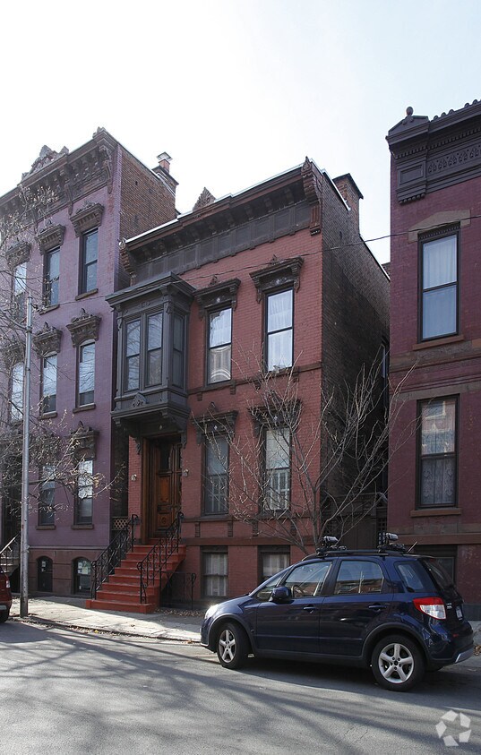 Building Photo - 155 3rd St