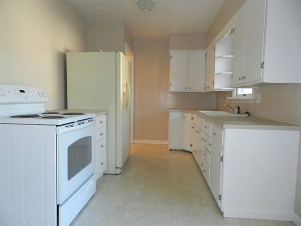 Building Photo - 1642 Ruddiman Dr