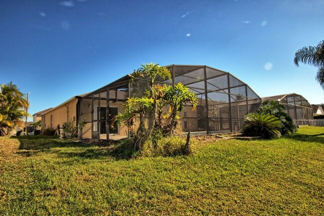 Building Photo - East Orlando Pool Home