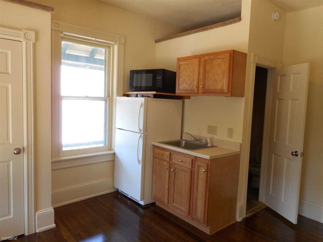 Building Photo - Studio, 1 bath Apartment - Efficiency Studio