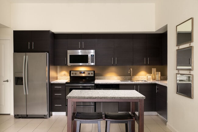 Primary Photo - Doral View