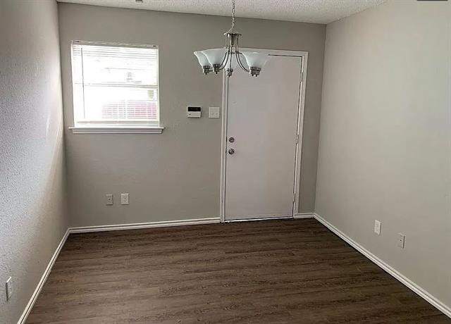 Building Photo - 826 Samuels Ave