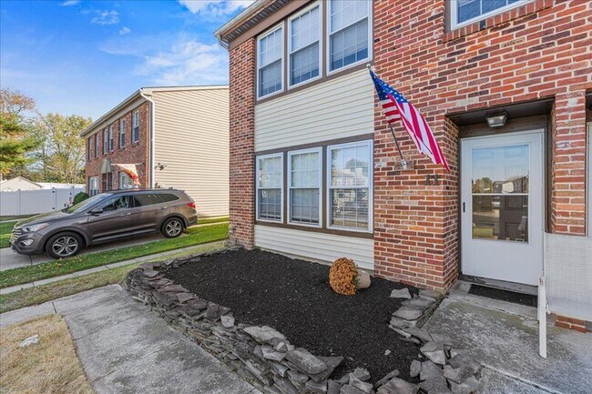 Photo - 11 Ptolemy Ct House