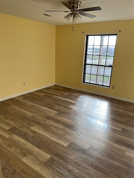 Foto del edificio - 1012 Windview Pl