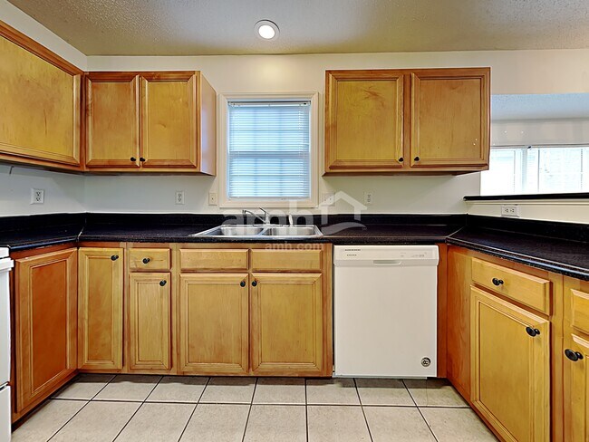 Foto del edificio - 5700 Regent Village Drive