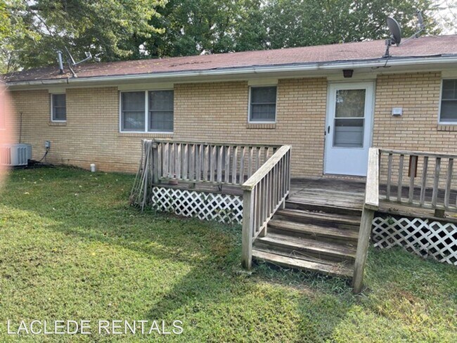 Building Photo - 3 br, 2 bath House - 107 Elm