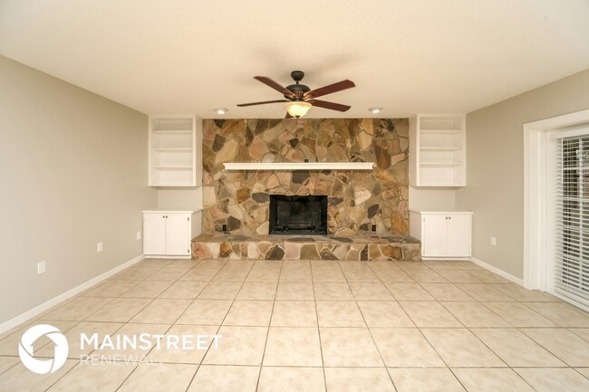 Building Photo - 2229 Flaming Arrow Dr