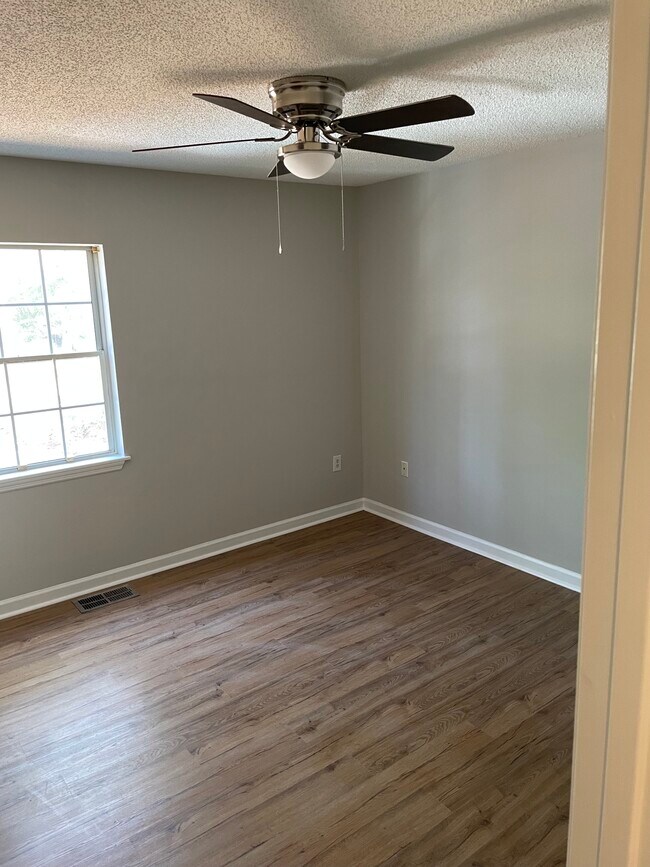 1108 Beasley Rd, Wilmington, NC 28409 Townhome Rentals in Wilmington