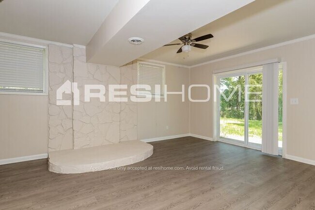 Foto del edificio - 3558 Meadowview Ct