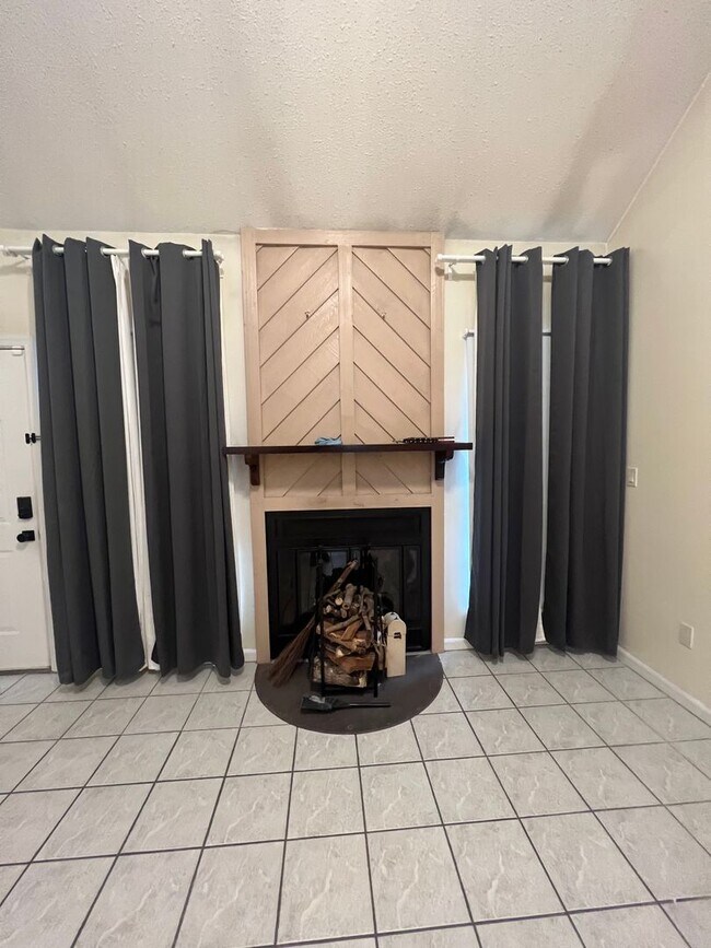 Foto del edificio - 2 Bed 2 Bath Home for Rent in Norfolk