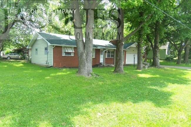 Building Photo - 3218 N National Ave