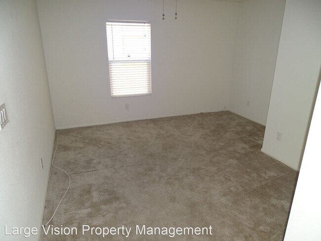 Building Photo - 3 br, 2.5 bath House - 9734 Cluny Avenue