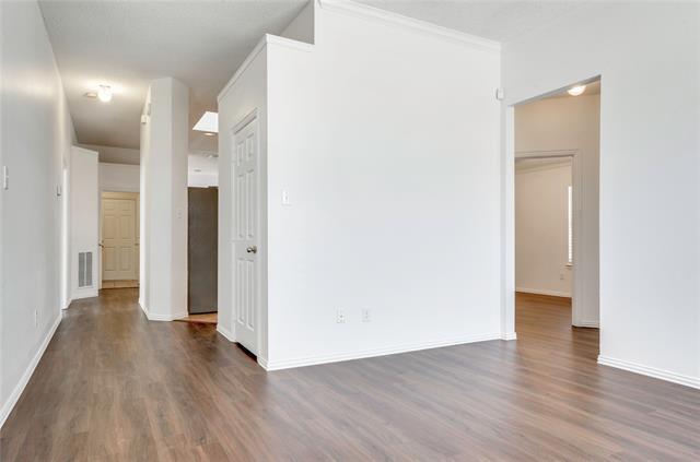 Foto del edificio - 8611 Ironwood Dr