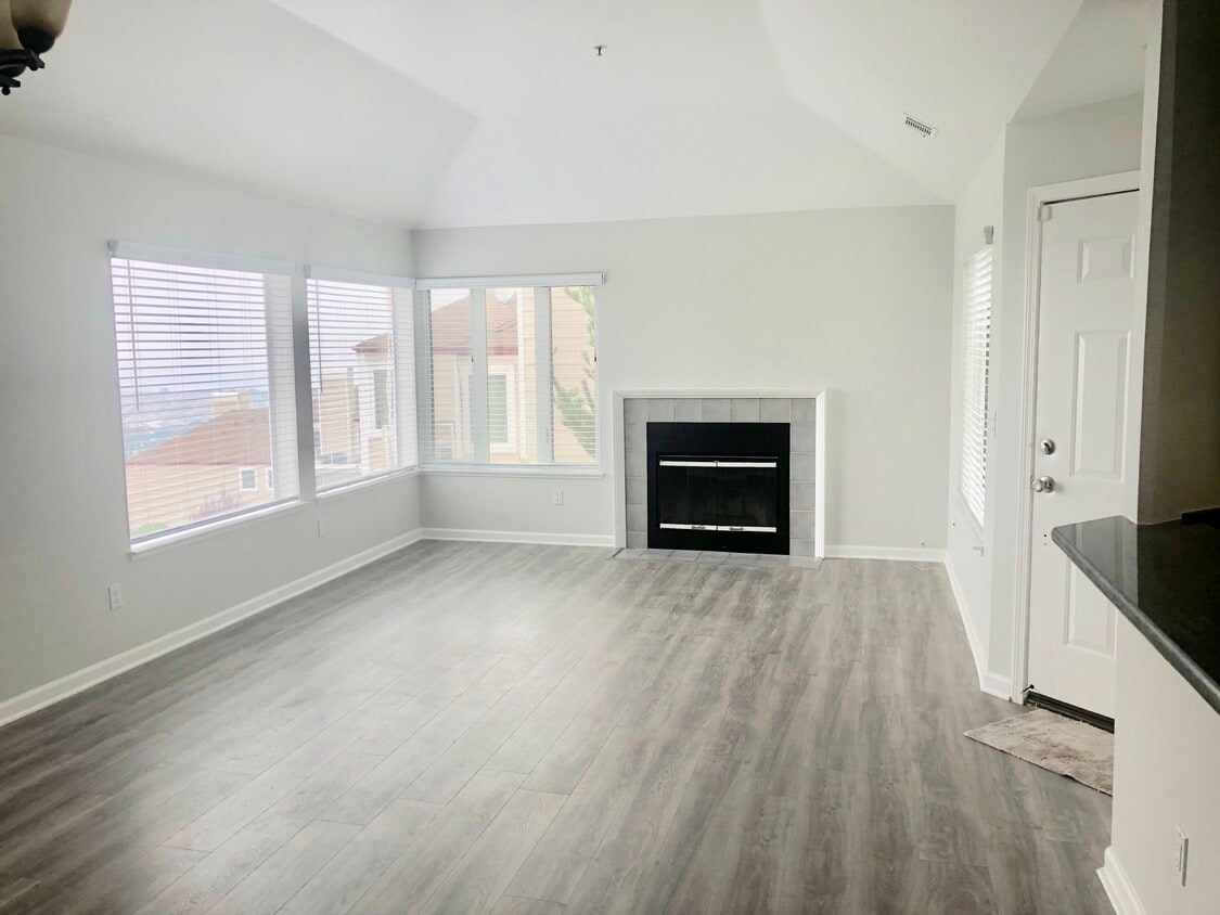 543 Green Ridge Dr Unit 10, Daly City, CA 94014 Condo for Rent in