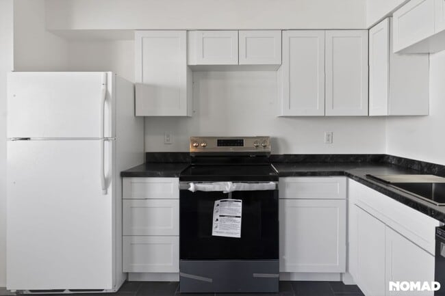 Building Photo - 1133 Kentucky St SE