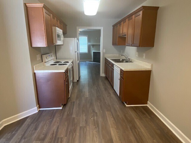 Foto del edificio - 576-513 13 Bridges Rd