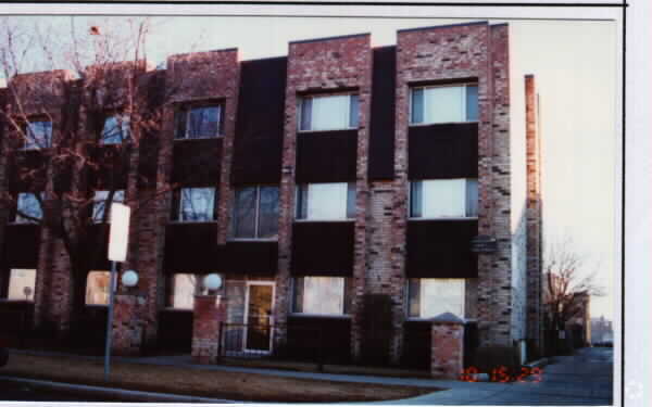 Foto del edificio - Honey Bee Complex
