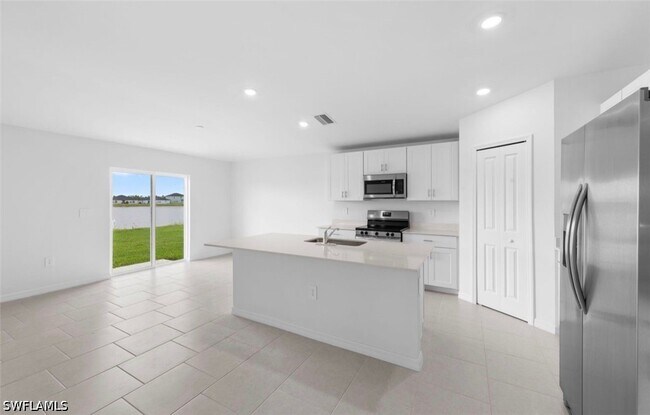 Building Photo - 17244 Cantu Ct