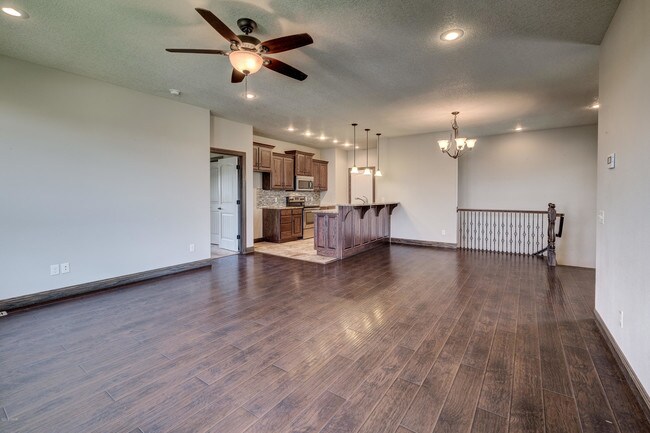 Building Photo - 2720 S Jackson Ave