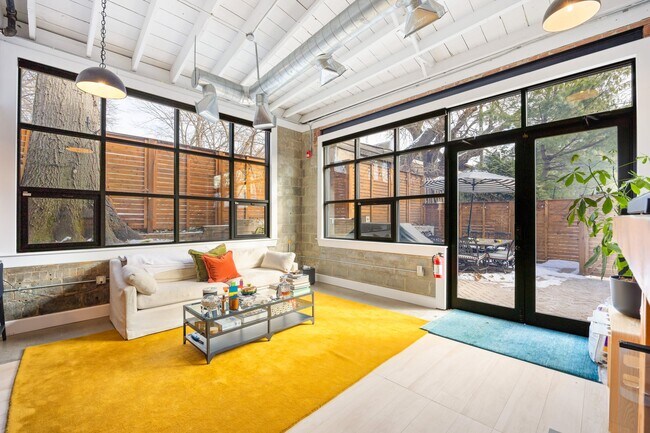 Foto del edificio - 51 Greenwood Ave