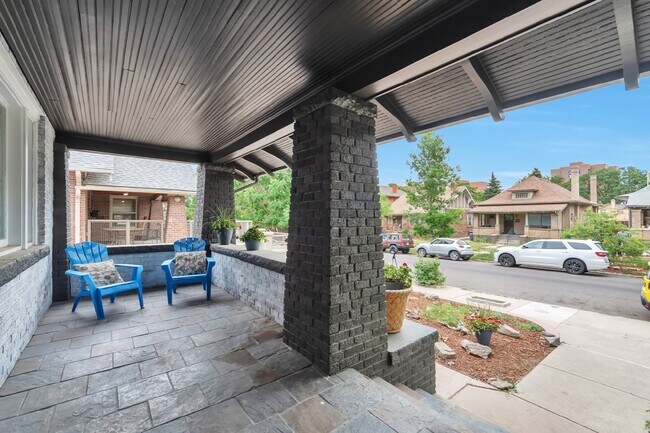 Building Photo - Modern ADU – Private, Efficient, and Stylish Living!