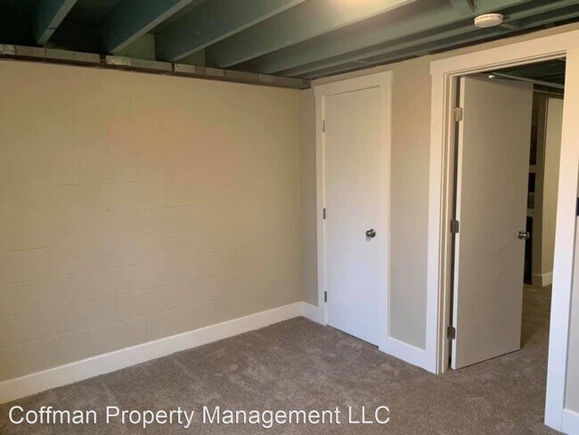 Foto del edificio - 4 br, 2 bath House - 1321 Sylvan Avenue So...