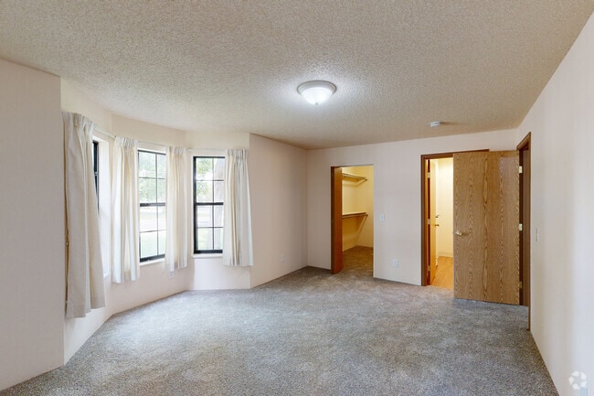 2BR, 2BA - 1,065SF - Vintage Place Retirement 55+-No Pets Allowed