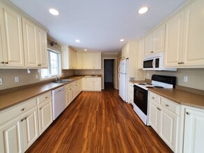 Building Photo - 2336 Keystone Ct