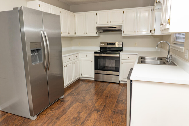 Building Photo - 5136 Whitehurst Ln