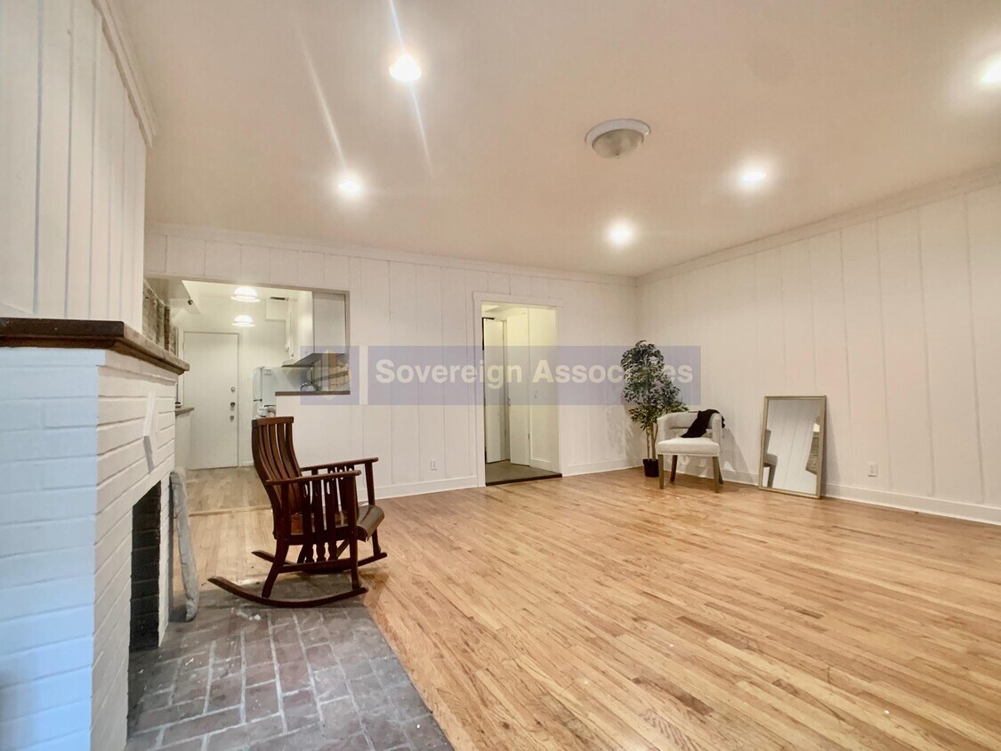 Primary Photo - 309 West 107th Street