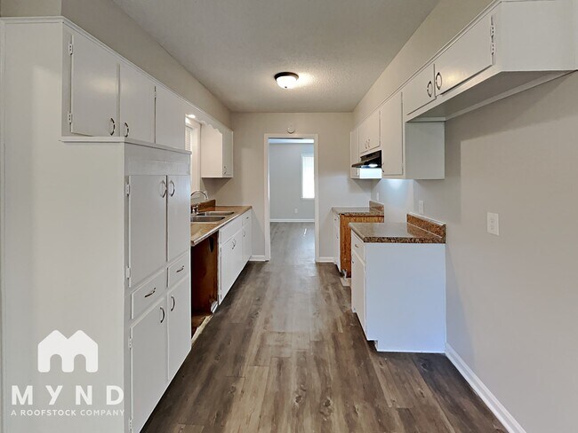 Foto del edificio - 5160 Rolling Meadows Dr