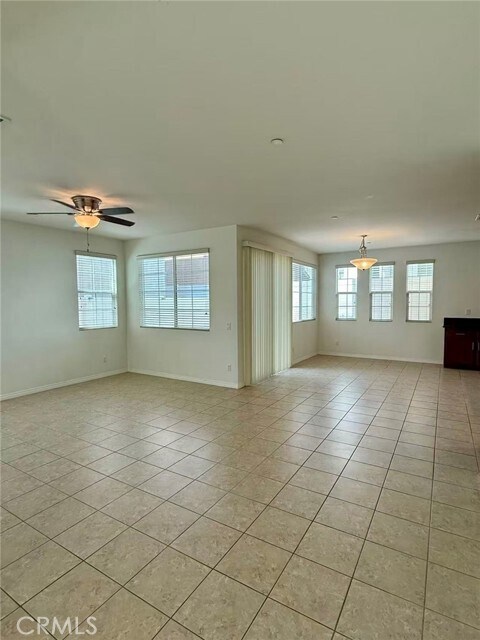 Building Photo - 2882 S Via Belamaria