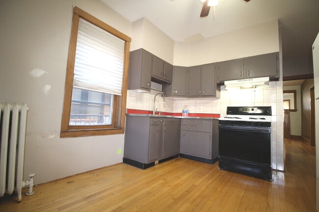 Foto del edificio - 3905 N Christiana Ave