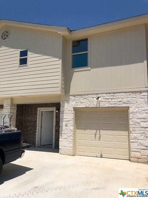 Building Photo - 4701 Cambridge Dr