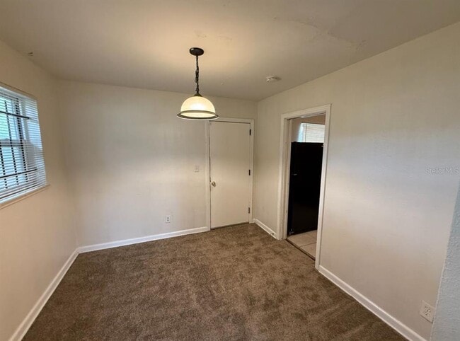 Building Photo - 5257 Polan Ln